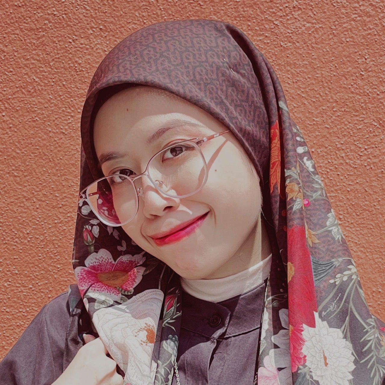 Mayamin Taufik Author